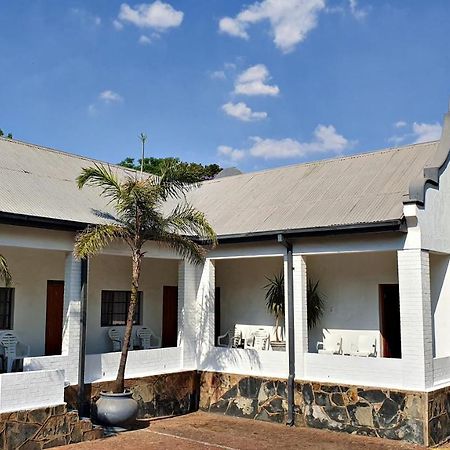 Lake Motel Hartbeespoort Exterior photo