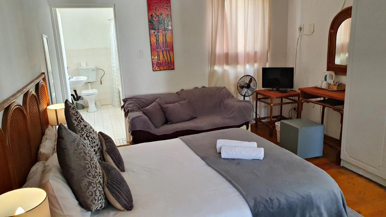 Lake Motel Hartbeespoort Exterior photo